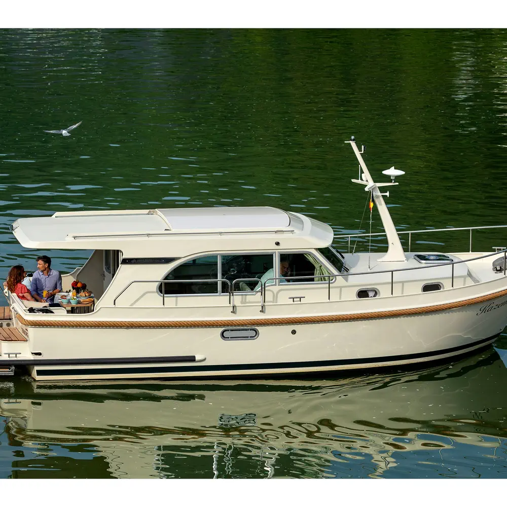 https://dsmkaagprkqin.cloudfront.net/images/linssen/motor-boat/linssen-grand-sturdy-30/3166470695301322-1746630587339580617-station-racour-1000x1000.webp
