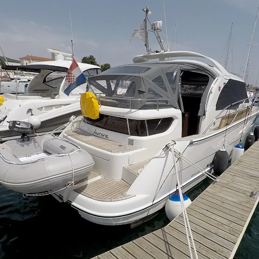 Aurora 12