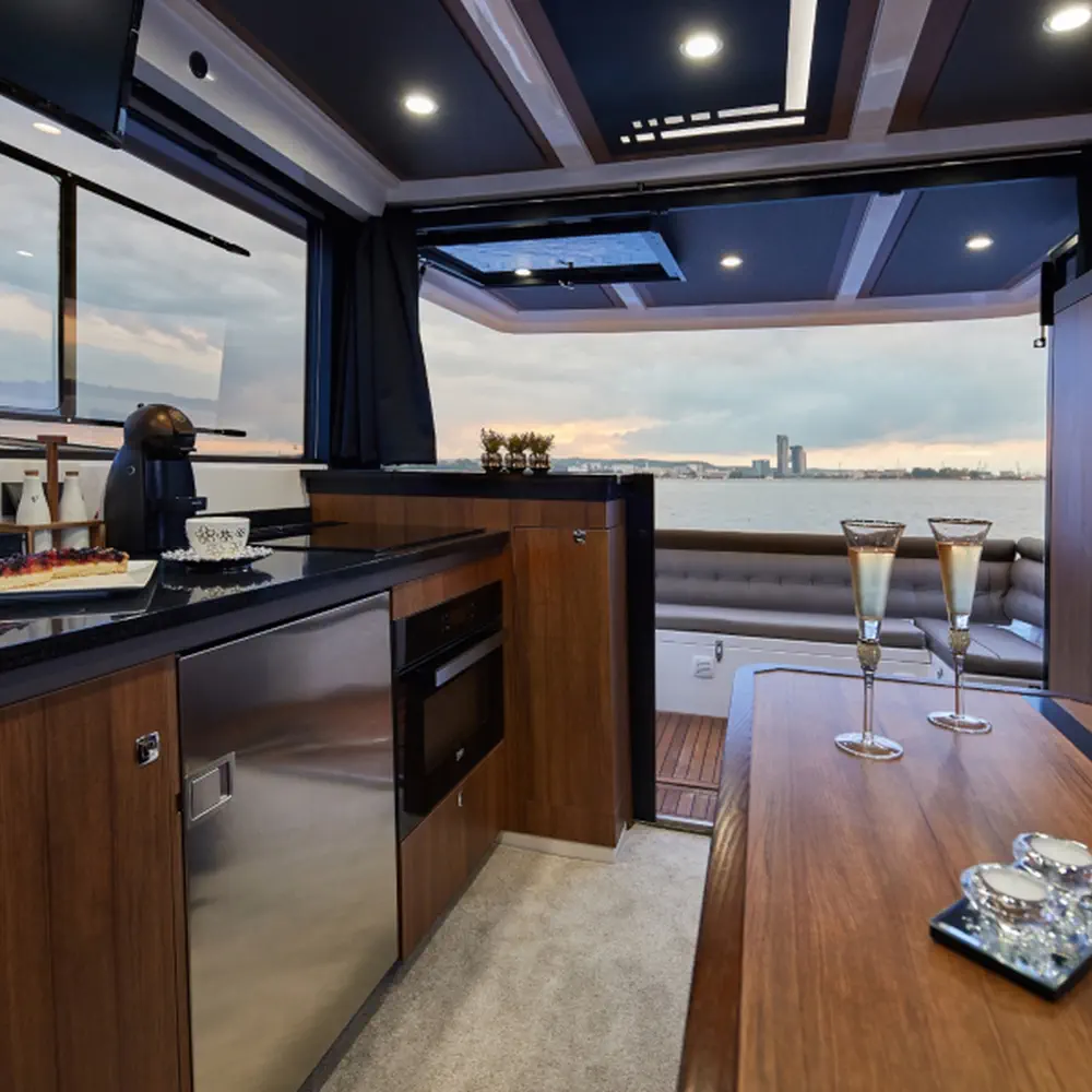 ELEGANCE FLYBRIDGE 5