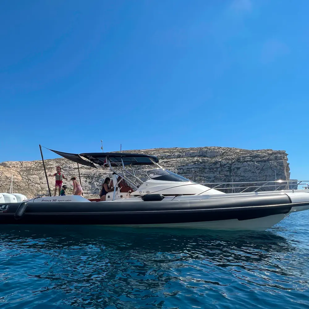 Main image of motor boat, Nuova Jolly Prince 38 Sport Cabin Ethan Jo