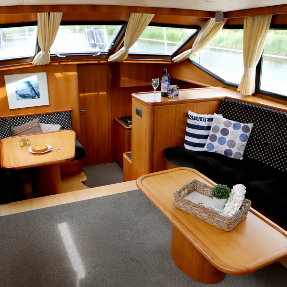 Royal 32
