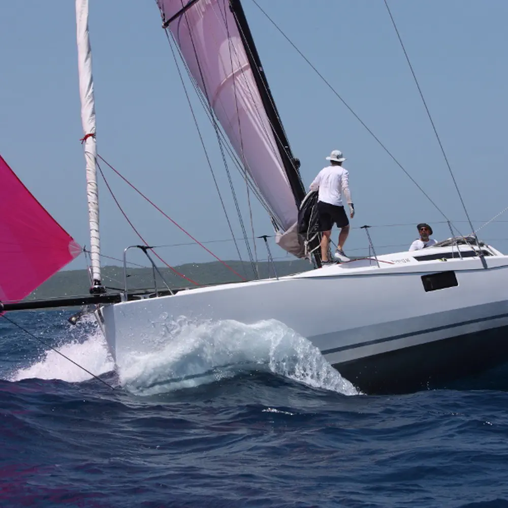 Luna Rosa 5