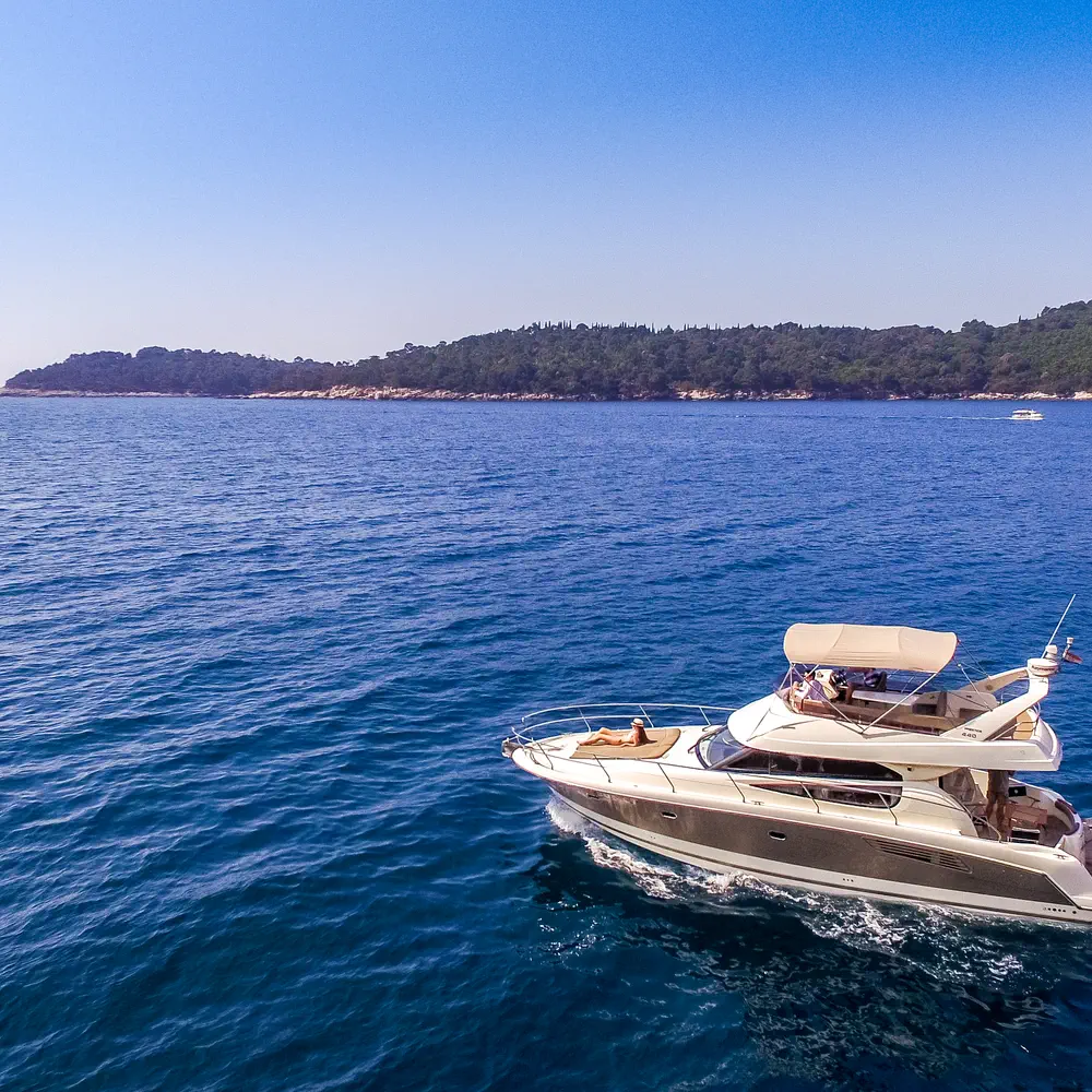 Amica 27