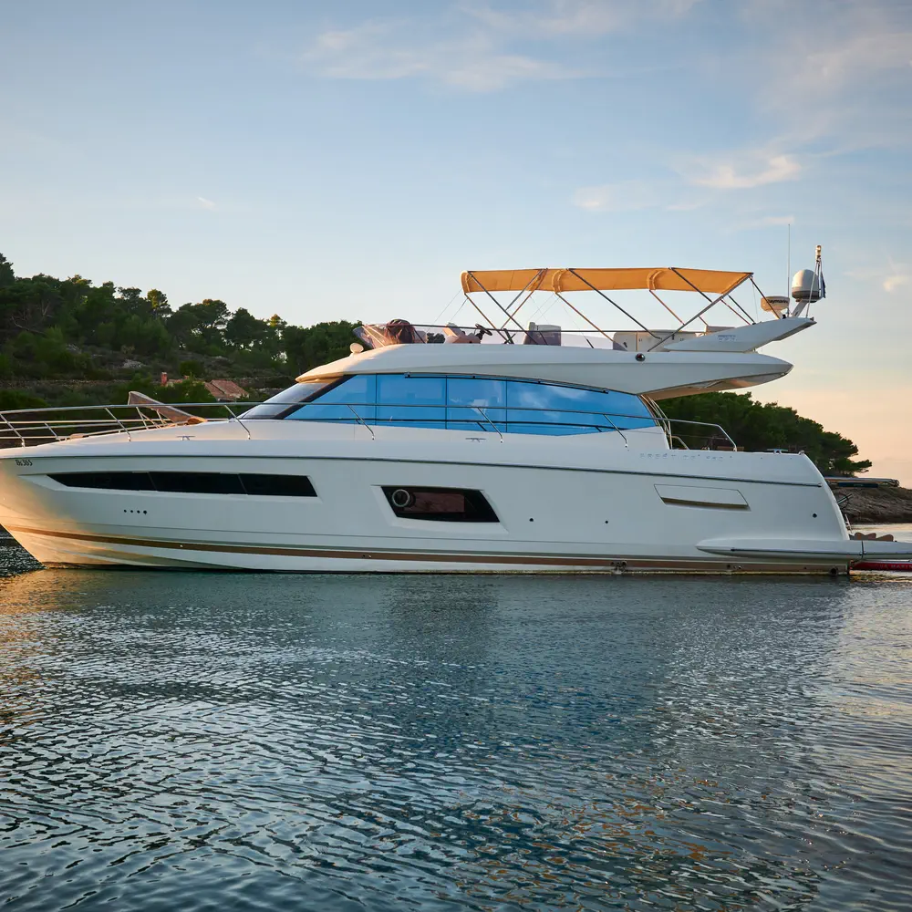 Main image of motoryacht, Prestige 550 Fly Rock