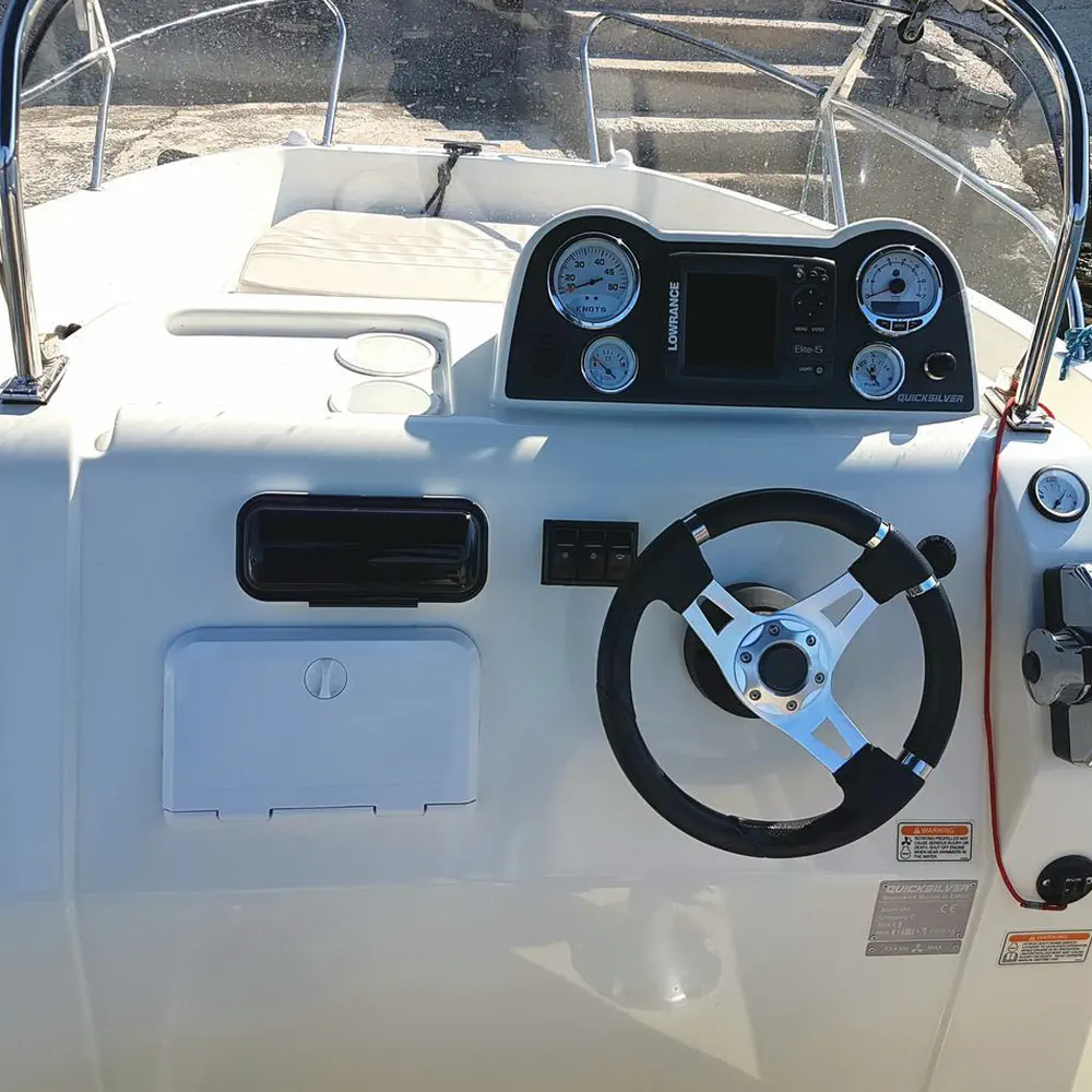 Quicksilver Activ 605 Sundeck 4