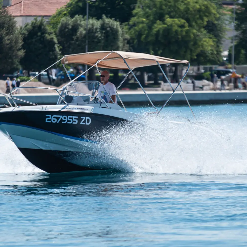 Quicksilver Activ 605 Sundeck 3