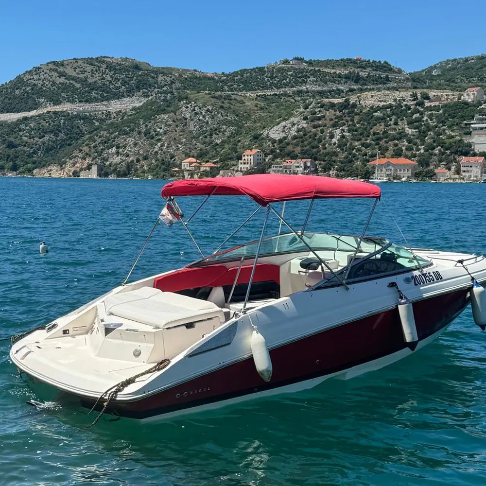 Main image of motor boat, Regal 2250 Red Hood