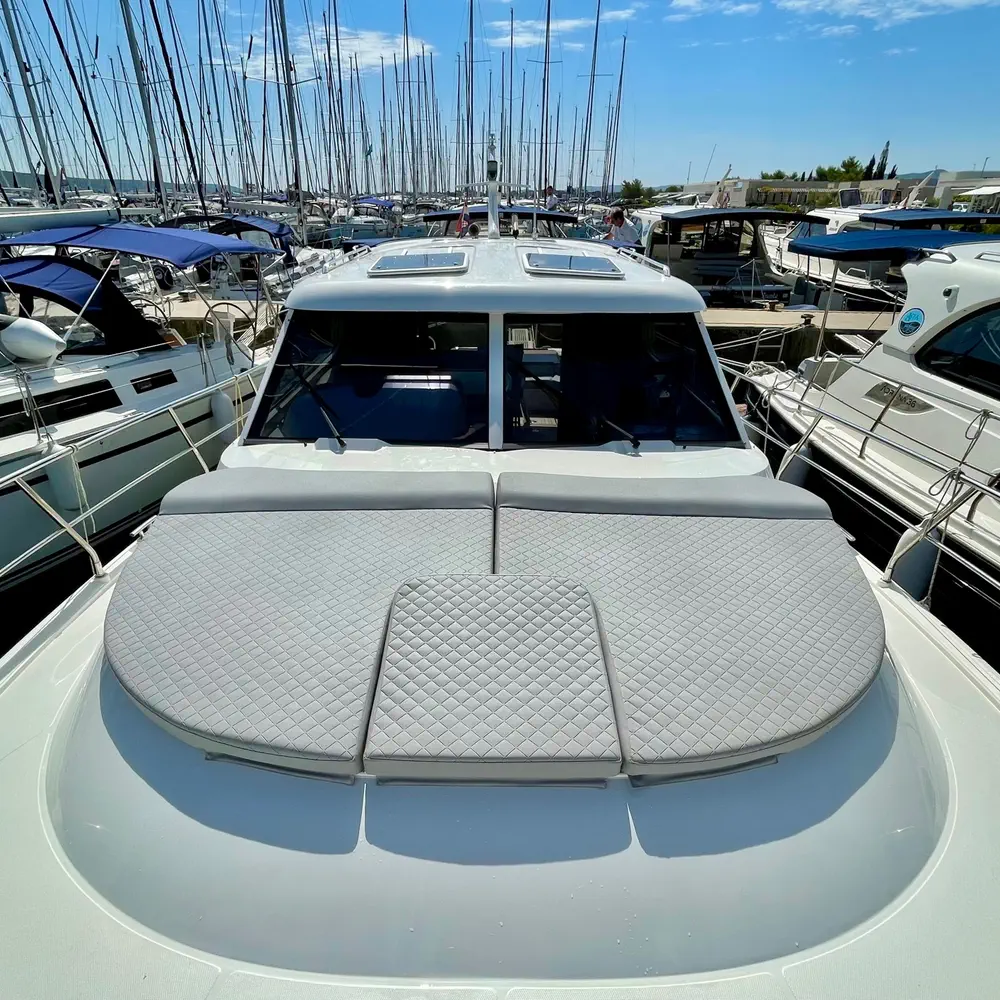 IRIS 8