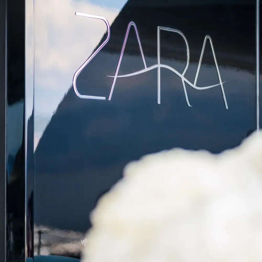 ZARA 33
