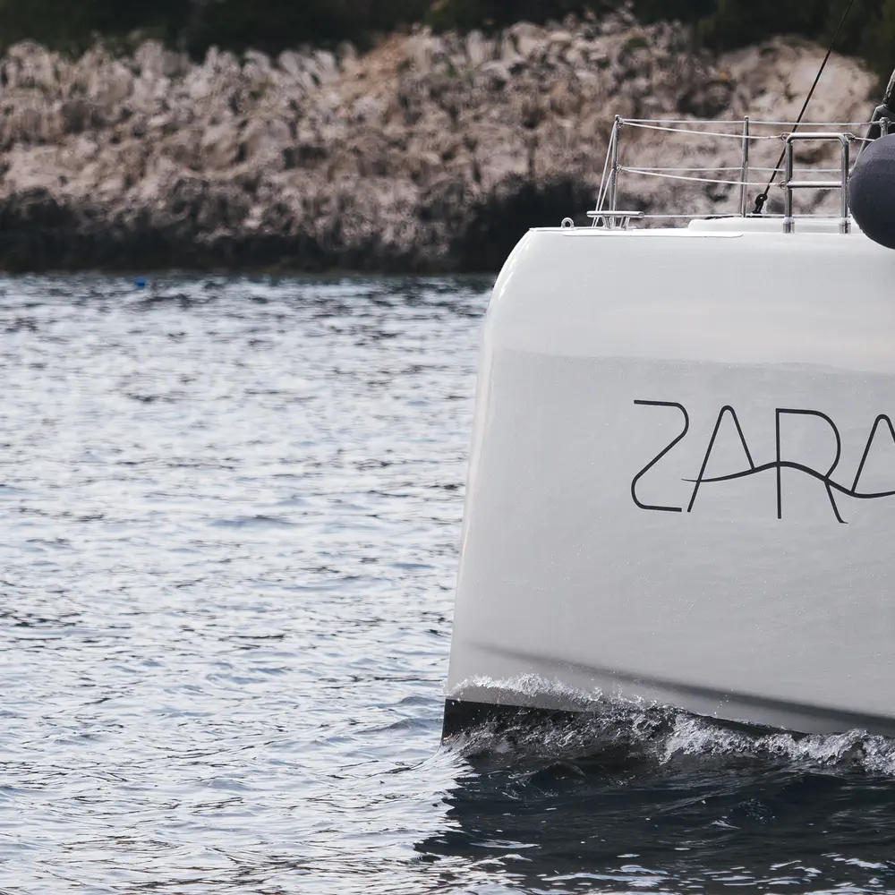 ZARA 37
