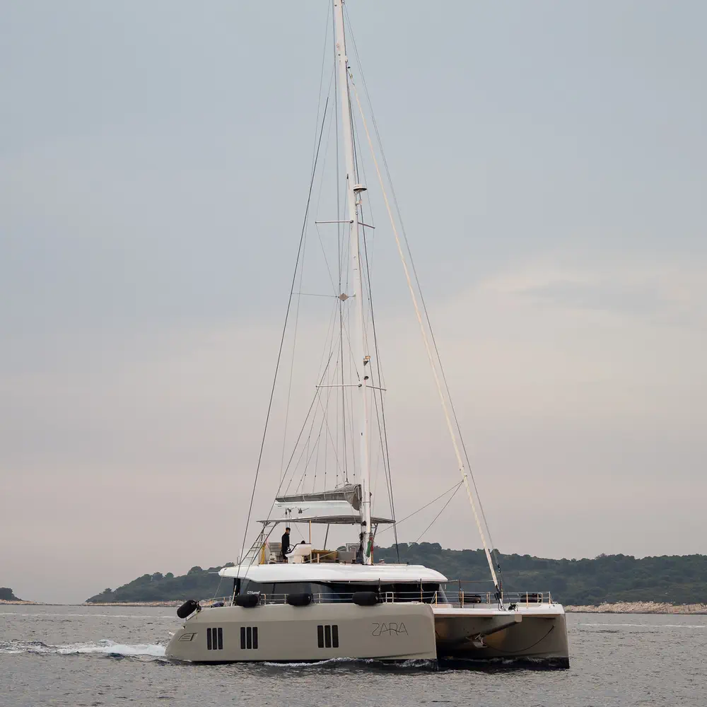 ZARA 72