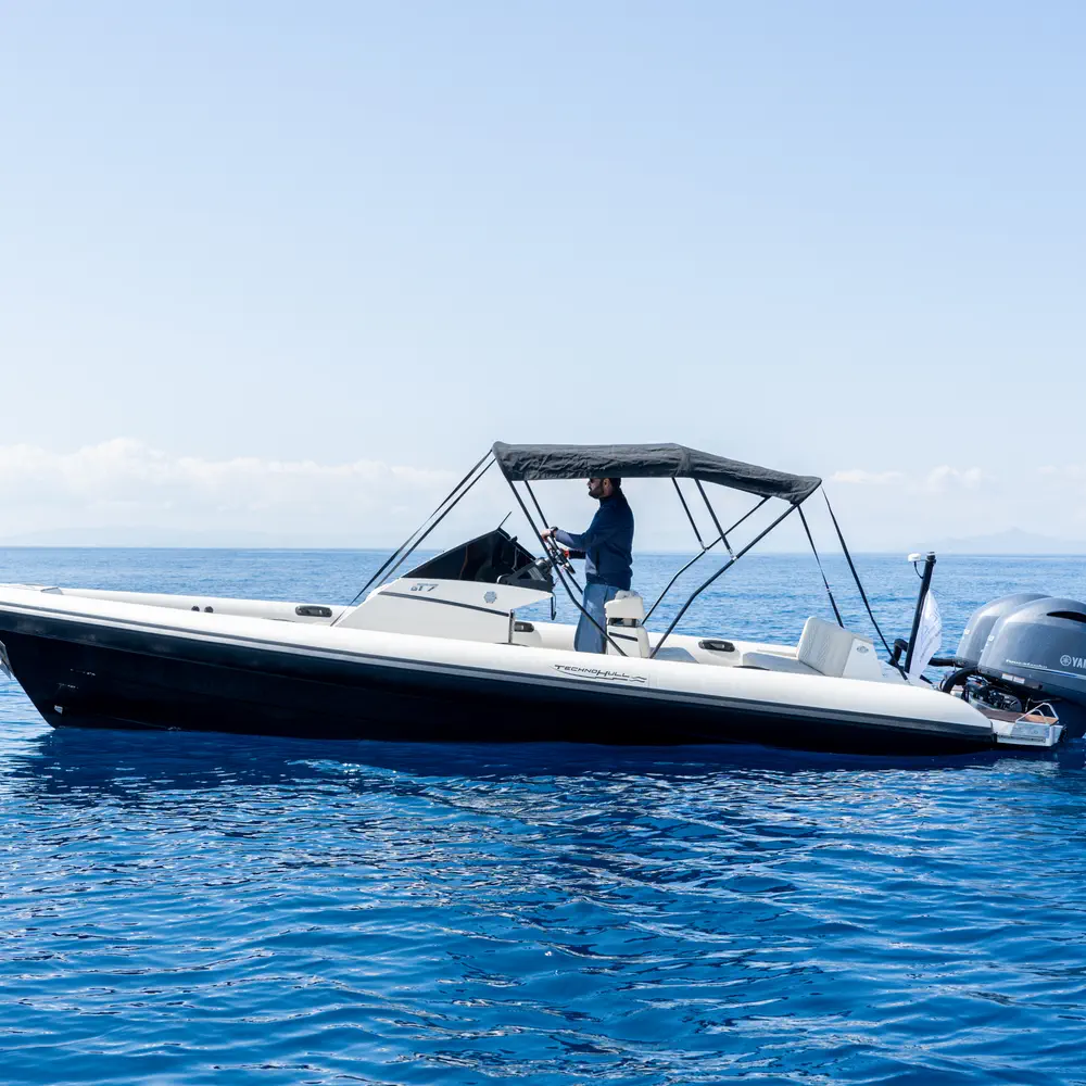 https://dsmkaagprkqin.cloudfront.net/images/technohull/technohull-gt7/motor-boat/5732076100000106870-1746530727337609548-souan-1000x1000.webp