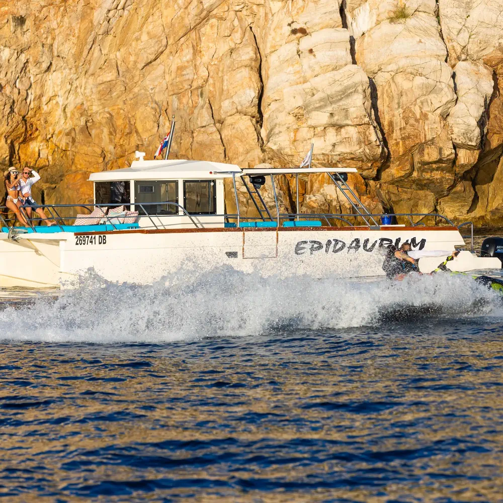 Allegra 8