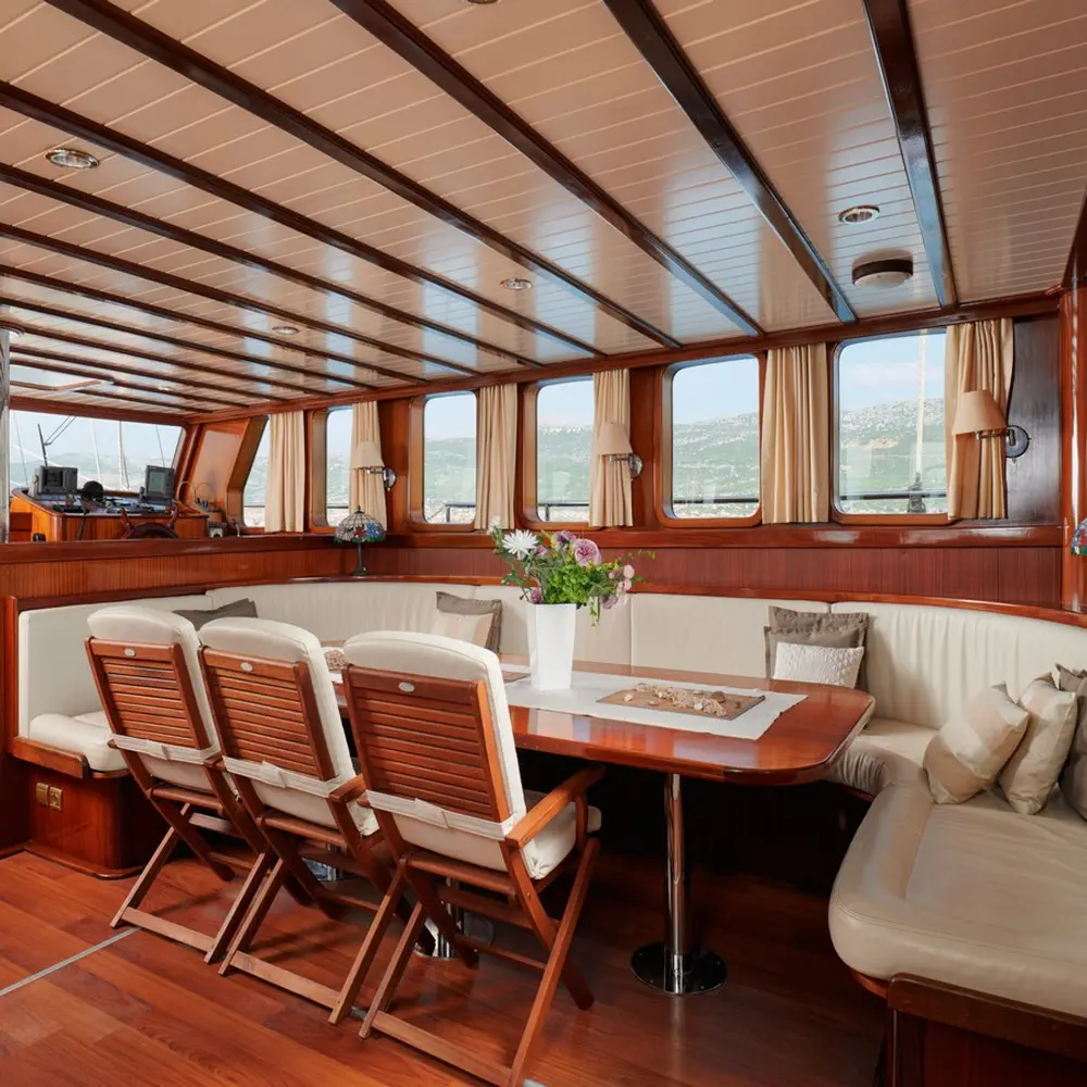 Queen of Adriatic 25