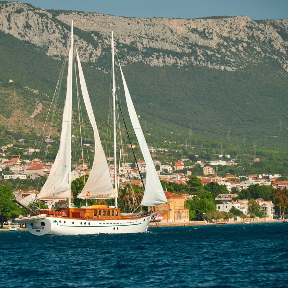 Queen of Adriatic 37