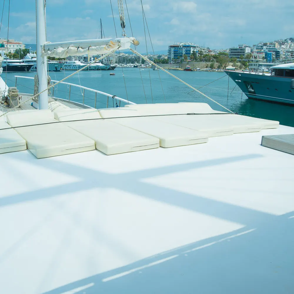 Aphrodite 12