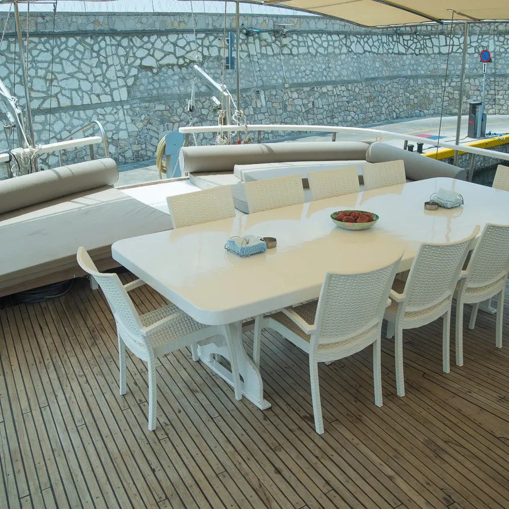 Aphrodite 16