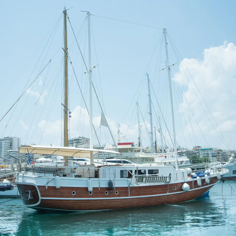 Aphrodite 32