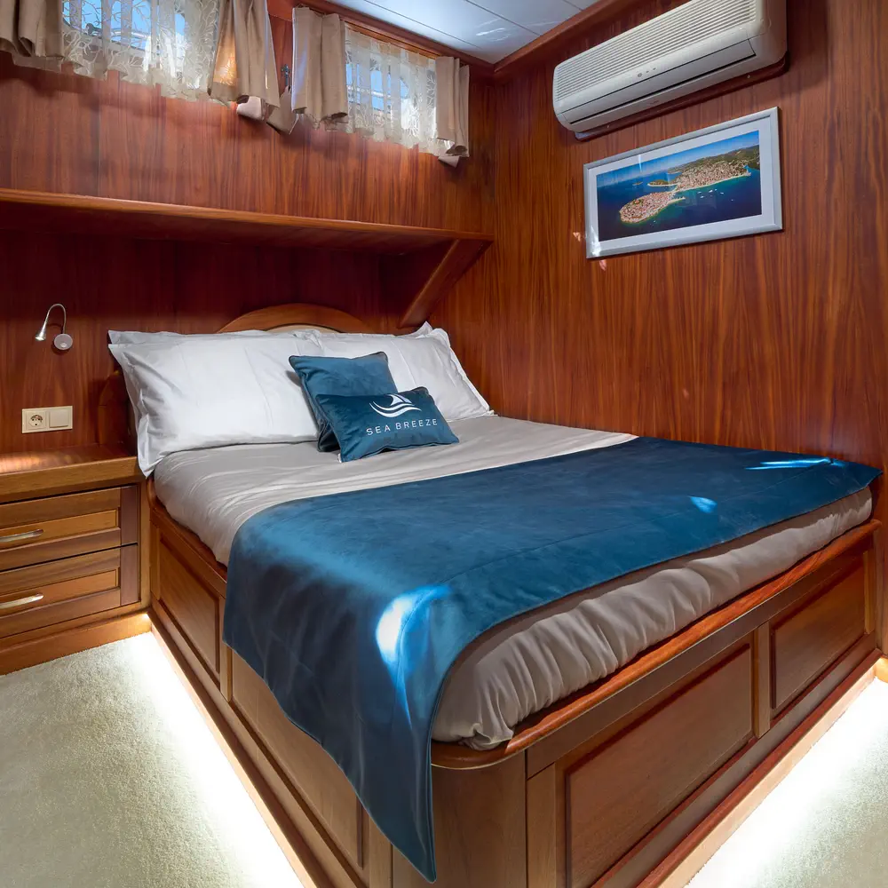 SEA BREEZE 12