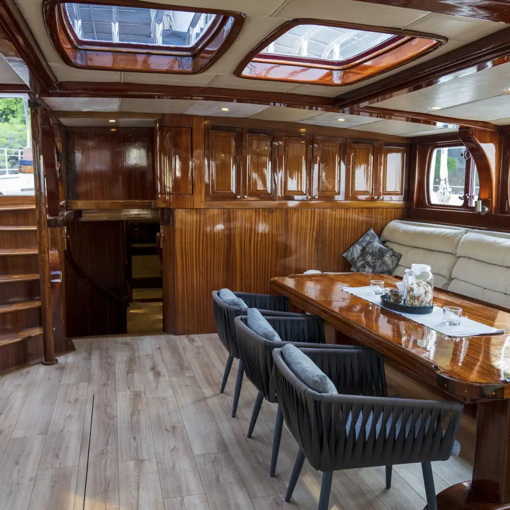 Nautilus 43