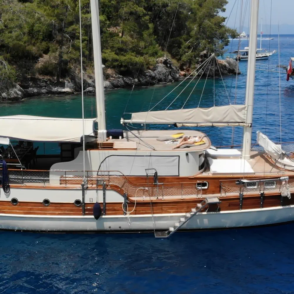 Cemre Mila 12