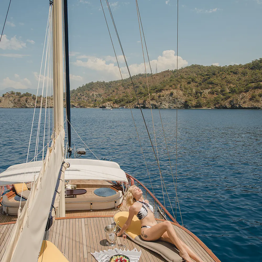Cemre Mila 20