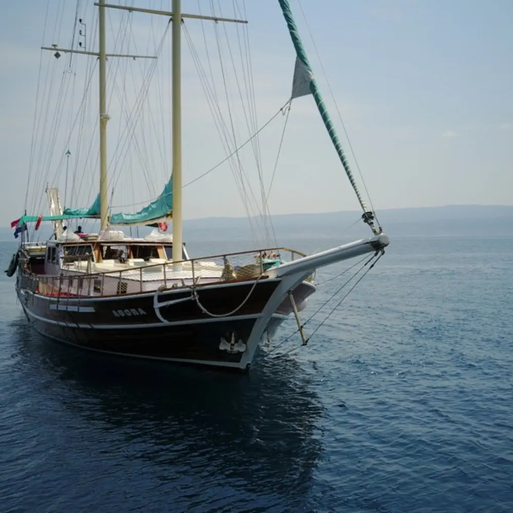 Agora 22