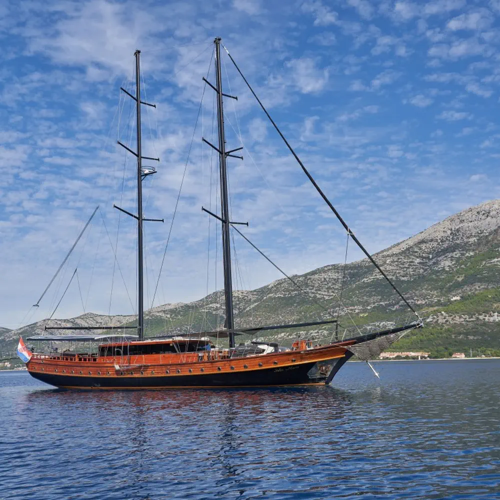 Stella Maris 24