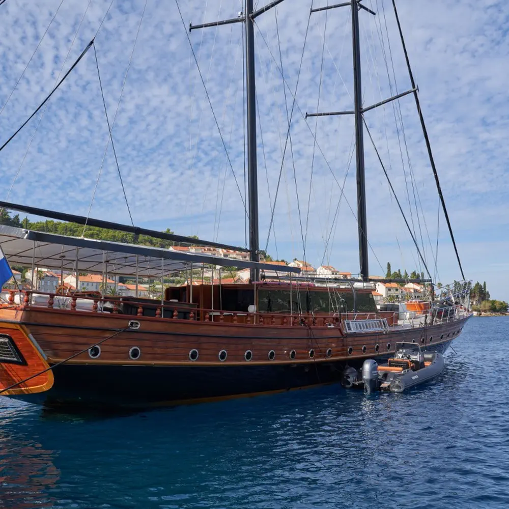 Stella Maris 39