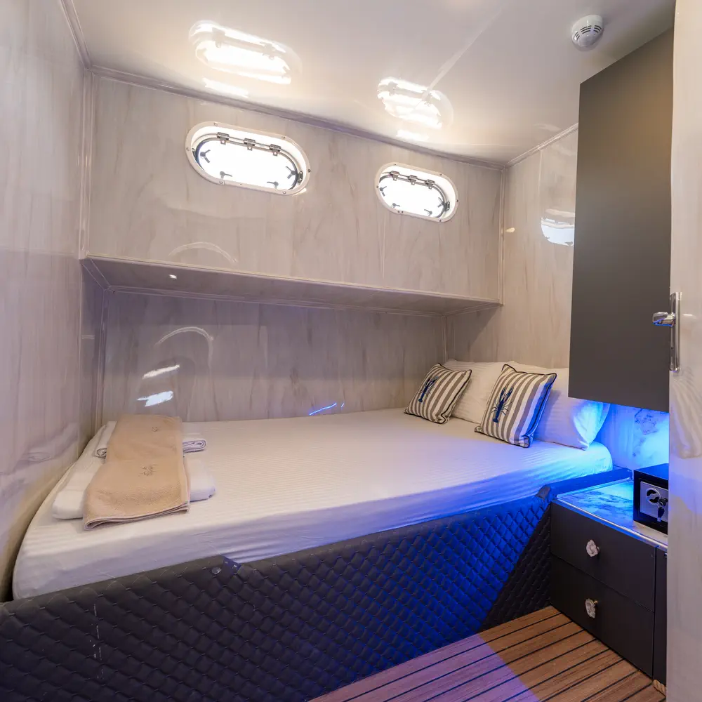 Cabin 7 20