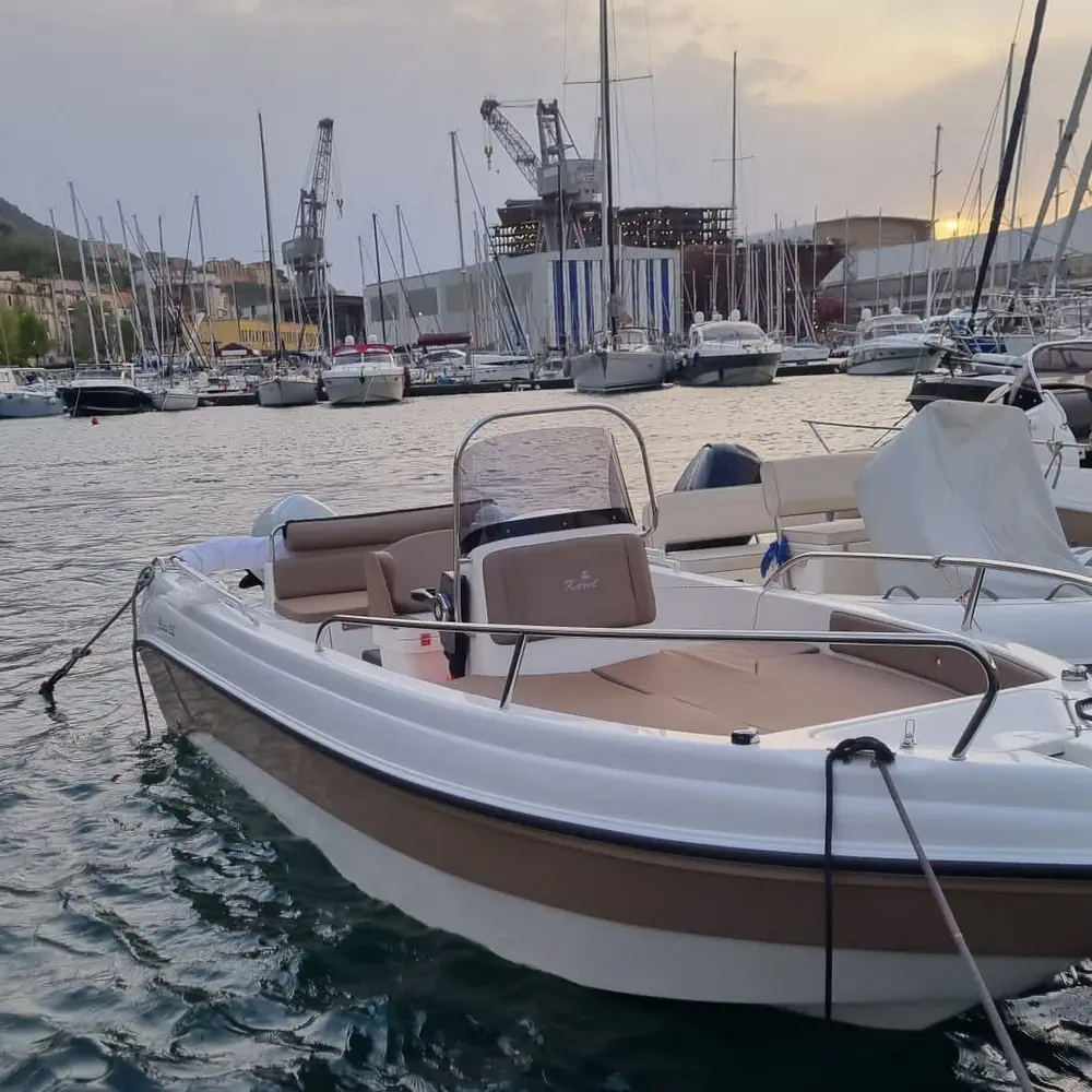 https://dsmkaagprkqin.cloudfront.net/images/unknown/motor-boat/ithaca-550/4611208220000106160-1746996827414521574-ithaca-550-1000x1000.webp