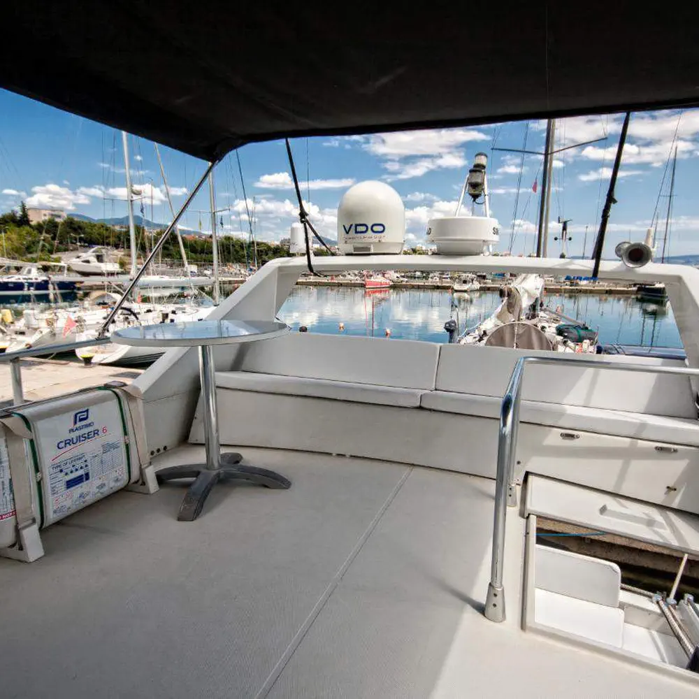 Ferretti 47 11