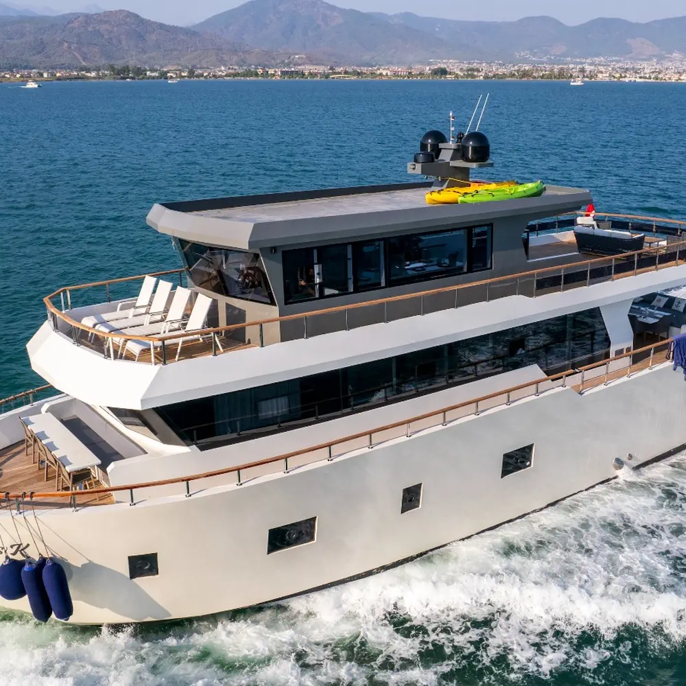 Albatros Explorer 38