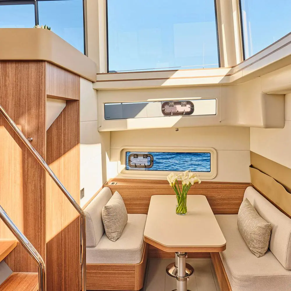 O Yachts 9