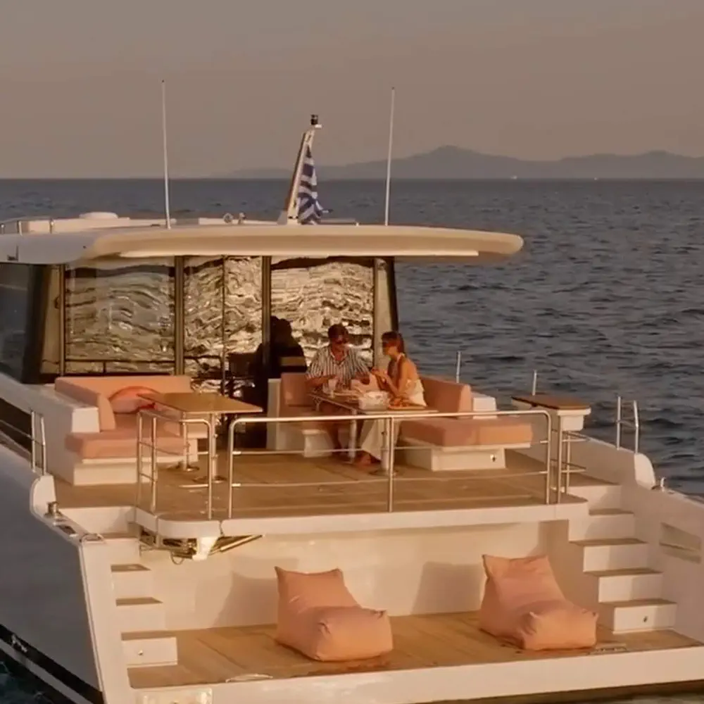 O Yachts 11