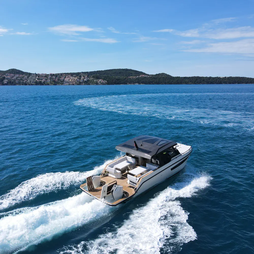 LASTOVO 4