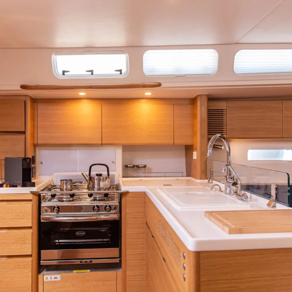 Athena 32
