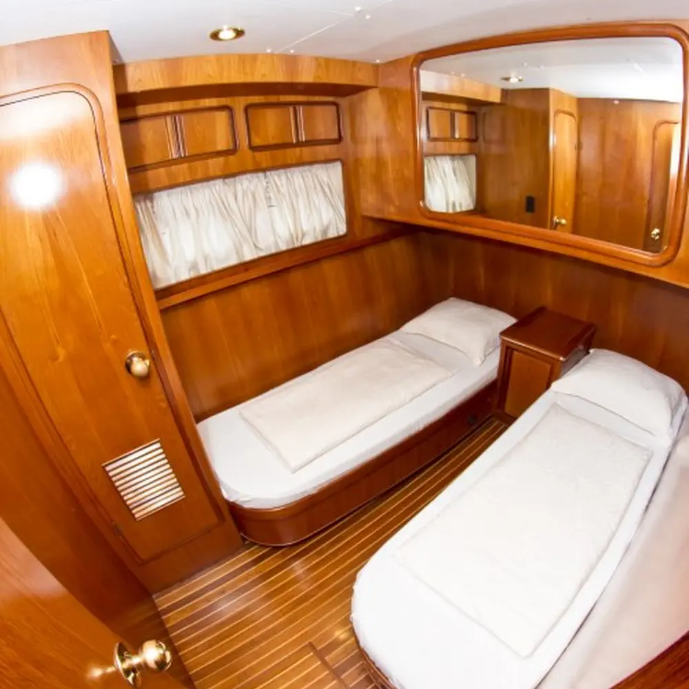 Royal  15