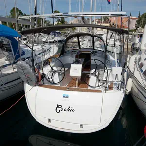 sail boat, Bavaria Cruiser 34 Style COOKIE