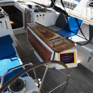 https://dsmkaagprkqin.cloudfront.net/thumbnails/beneteau/sail-boat/oceanis-43/1353146400000100241-1746628970032673665-alboran-xxxi-saoco-las-galletas-300x300.webp