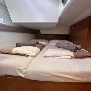 thumb 22
