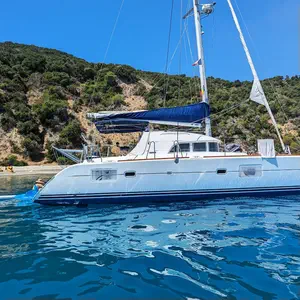 catamaran, Lagoon 380 S2 The Viking Bear