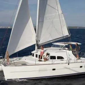 https://dsmkaagprkqin.cloudfront.net/thumbnails/lagoon/catamaran/lagoon-380/2854207160000104276-1746997346545418026-felicite-300x300.webp