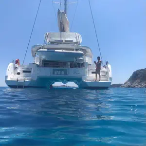 https://dsmkaagprkqin.cloudfront.net/thumbnails/lagoon/catamaran/lagoon-46/10694330804600859-1746697359121983312-terra-sarda-300x300.webp