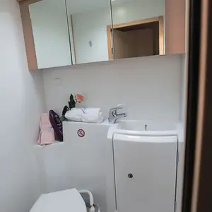 thumb 24