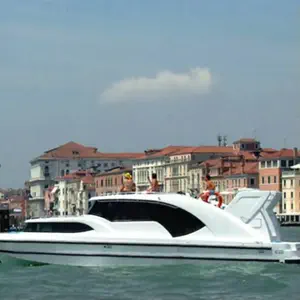 https://dsmkaagprkqin.cloudfront.net/thumbnails/le-boat/minuetto-6/motor-boat/6463328750000102746-1746529248710605845-minuetto-comfort-6-300x300.webp