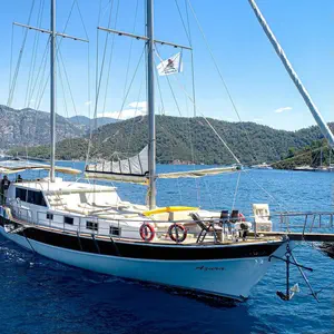gulet, Gulet Azura