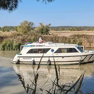 motor boat, Cirrus B Cirrus B - Budget 20